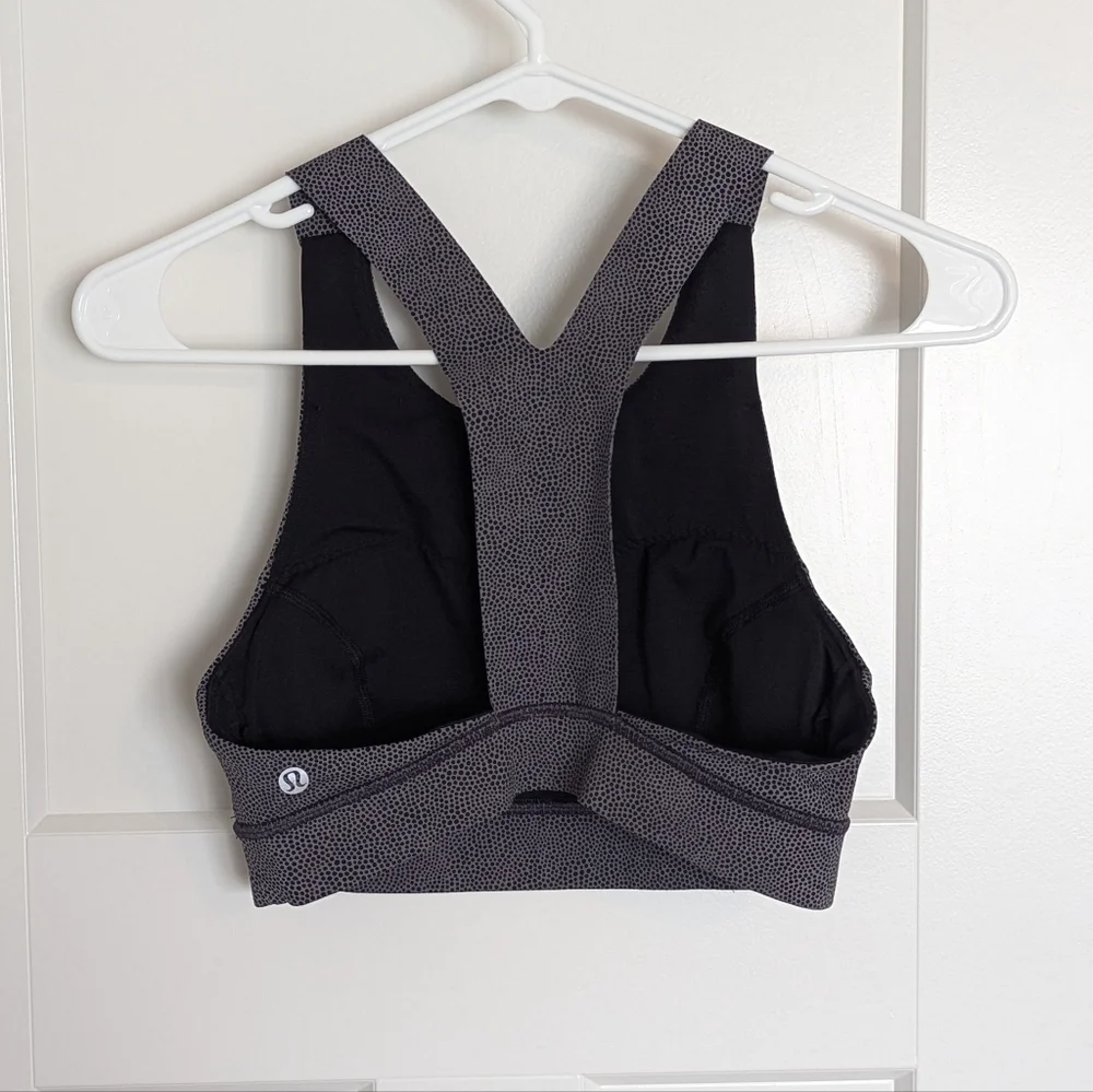 Lululemon Fast And Free Sports Bra sz 6